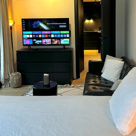 Luxury Apartment With Cosy Garden! Gand Esterno foto