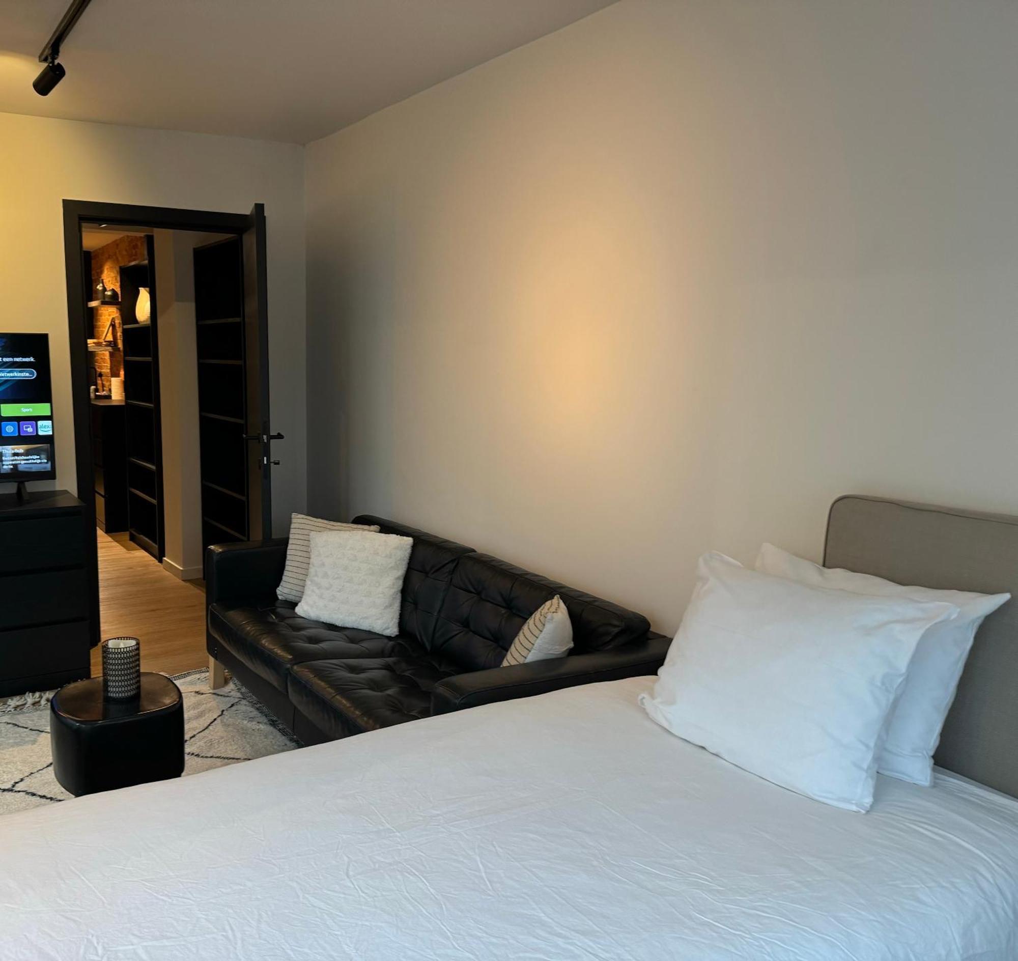 Luxury Apartment With Cosy Garden! Gand Esterno foto