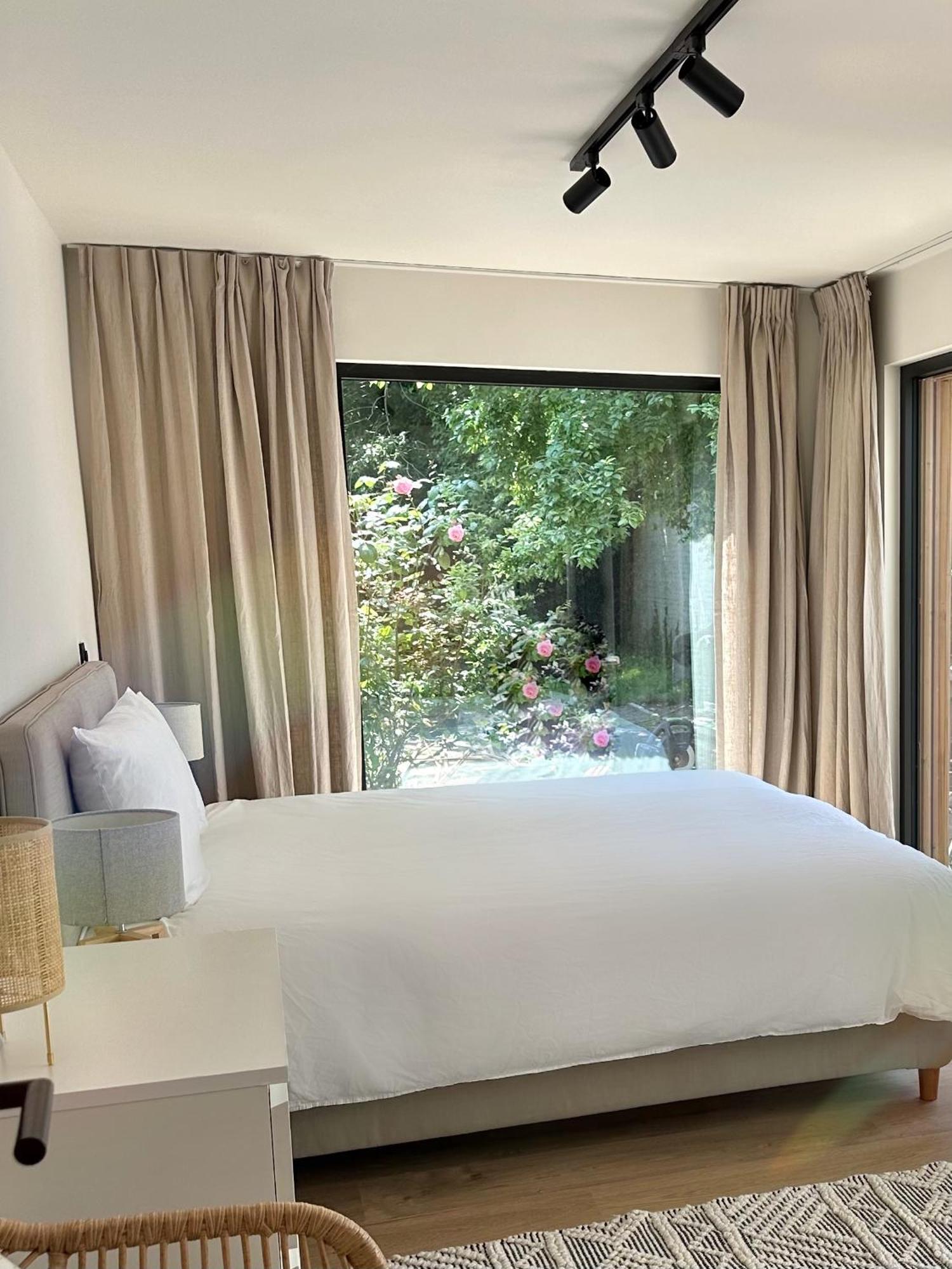 Luxury Apartment With Cosy Garden! Gand Esterno foto